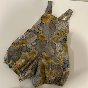 Mabo play suit. Size 6/7.